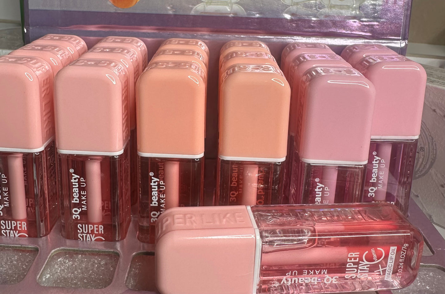 Magic lip oil